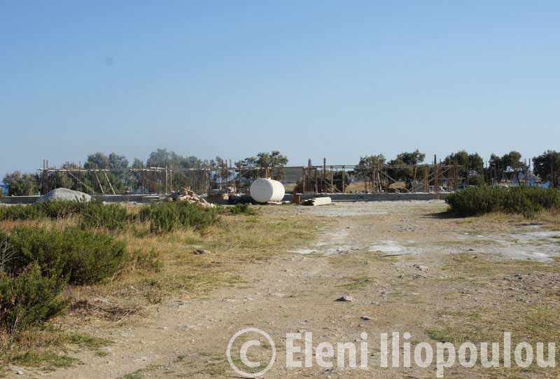 Πάρος: Ανακάλεσαν την οικοδομική άδεια, που είχαν εκδώσει, αφού η ζημιά είχε ήδη γίνει! 2 XrisiAkti1 αντίγραφο